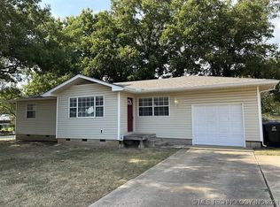 1102 N Hickory Ave, Broken Arrow, OK 74012