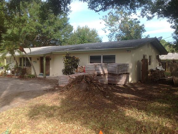 3rd image of 325 78th Ave NE