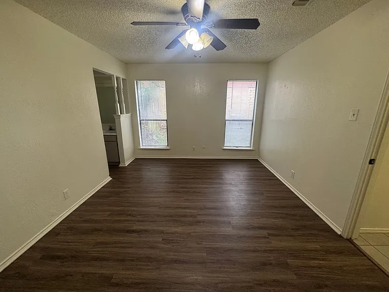 5604 Fireside Dr — Photo 28