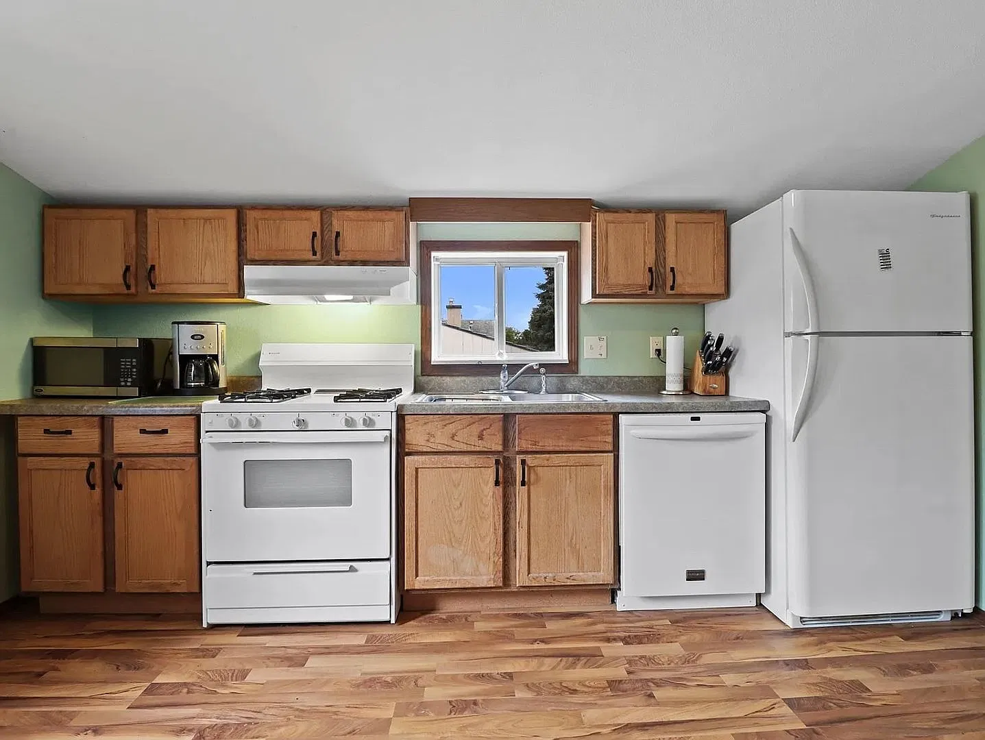 138 N Pardee St — Photo 2