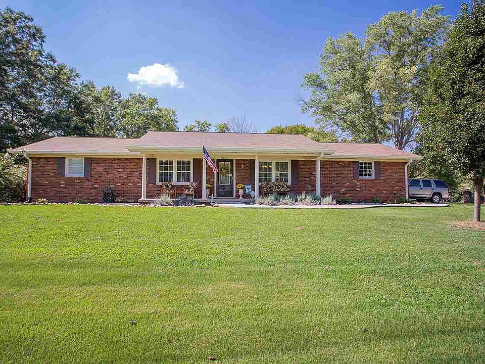 1st image of 4015 Redbud Dr NW