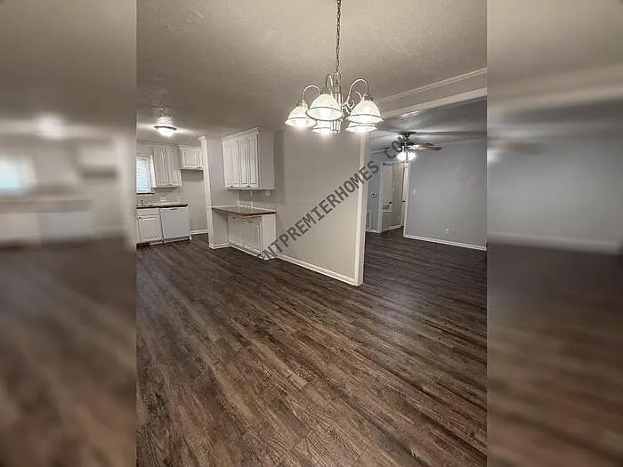 1710 Cedarhurst Dr — Photo 8