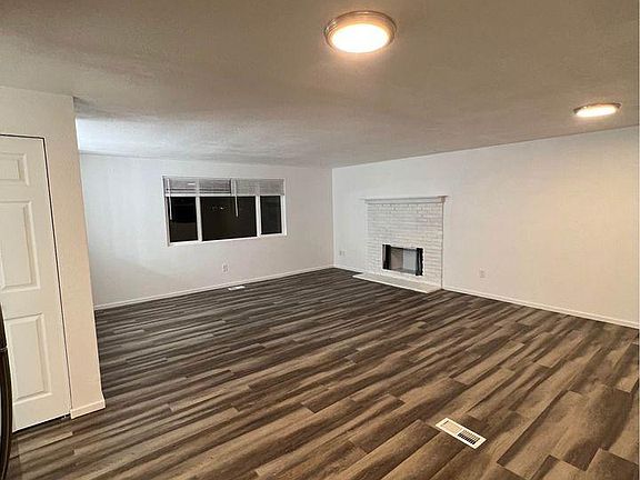 3rd image of 9414 51st Ave NE
