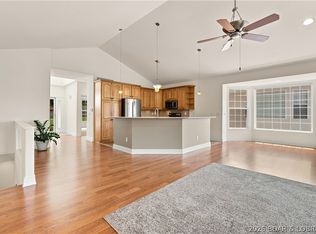 877 Great Ship St, Osage Beach, MO 65065