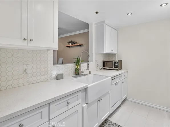 12141 Centralia St Unit 309, Lakewood, CA 90715