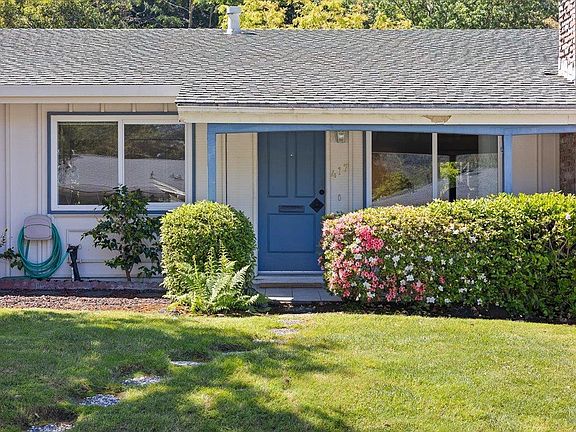 3rd image of 417 Deerfield Circle