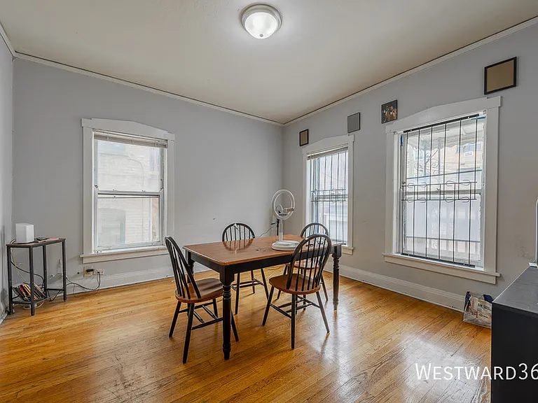 531 W Roscoe St #2R — Photo 7