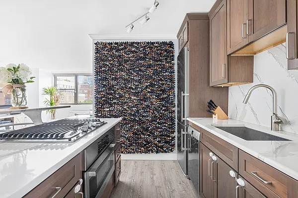 Sold by Compass | media 2