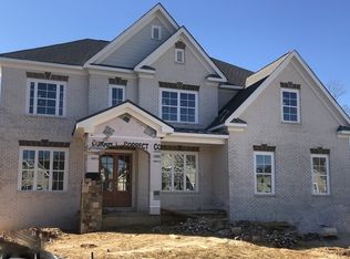 112 Oakwood Hills Dr, Suwanee, GA 30024