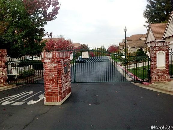 3rd image of 8104 E Carriage Ln