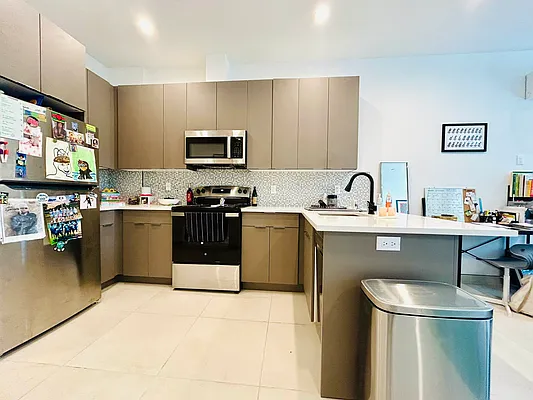 Rented by GROOME REALTY LLC | media 16