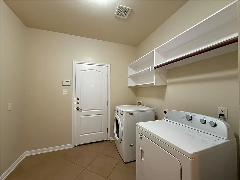 1209 Laurel Oak Trl — Photo 8