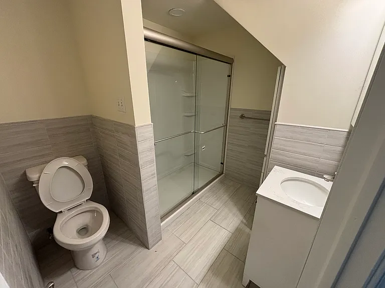 239 S 21st St #3 — Photo 6