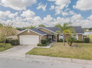 537 Seven Oaks St, Mulberry, FL 33860