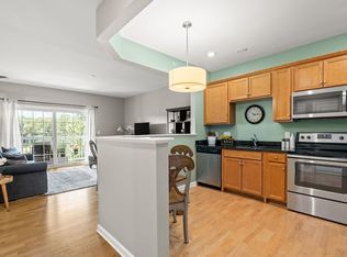36 Abigail Way UNIT 4003, Reading, MA 01867