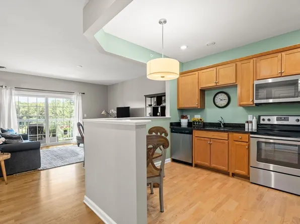 36 Abigail Way Unit 4003, Reading, MA 01867