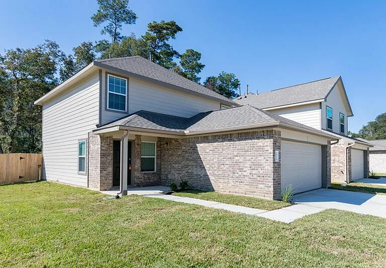 2536 N Lina Ct — Photo 3