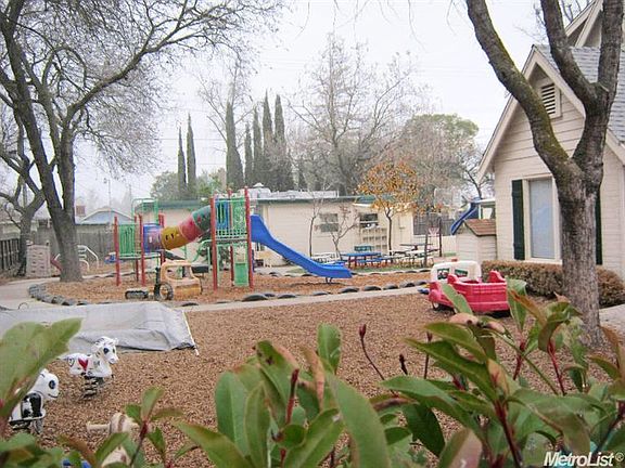 2nd image of 1801 Bristol Ave