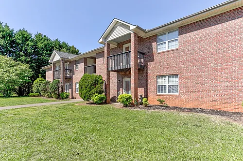 Crown Point Apartments Photo 1