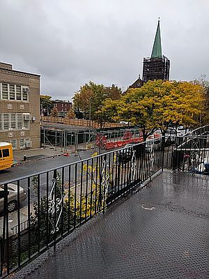 3rd image of 1060 41st St #2