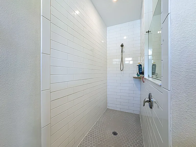 4448 Reisswood Loop — Photo 34