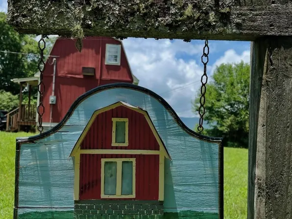 10515 Griffith Hwy, Whitwell, TN 37397