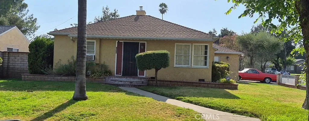 2 bed, 878 sqft, $2,200 — Photo 1
