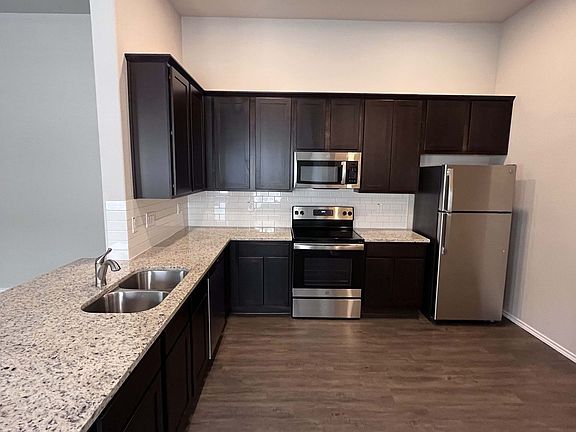 3rd image of 9306 Canyon Bnd Unit 2