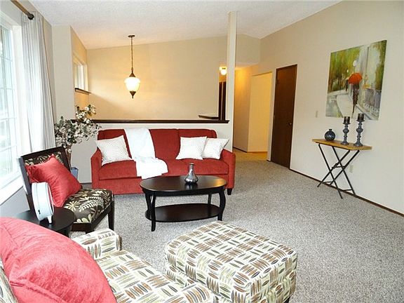 4th image of 9923 62nd Avenue Ct E