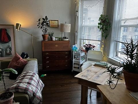 2nd image of 1952 N Humboldt Blvd APT 304