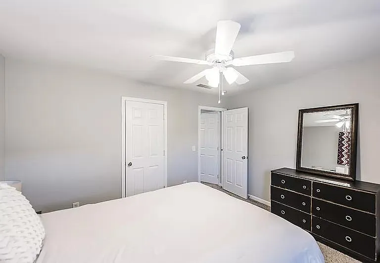 5817 Sterling Oaks Dr — Photo 38