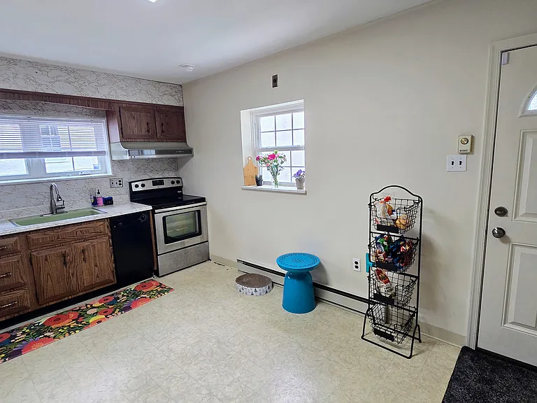 4261 River Rd — Photo 13
