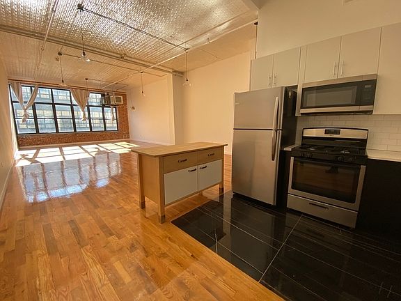 2nd image of 205 McKibbin St #410B