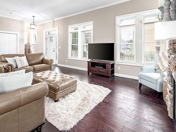 5th image of 1106 Georgiana St