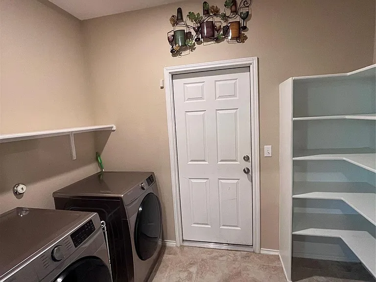 12425 Calibri Ln — Photo 9