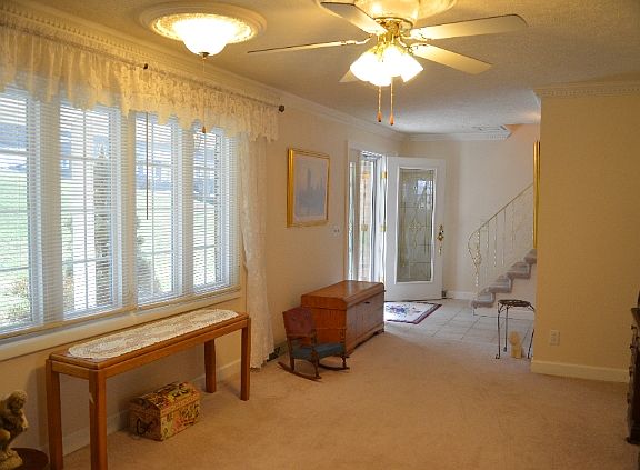5th image of 2309 Armour Dr