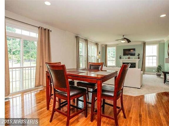 3rd image of 6511 Wayside Pl