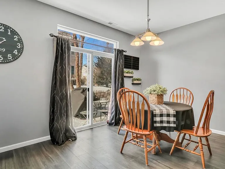 2904 Falling Waters Dr — Photo 15