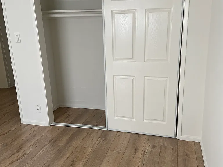 7733 Saint Bernard St — Photo 14