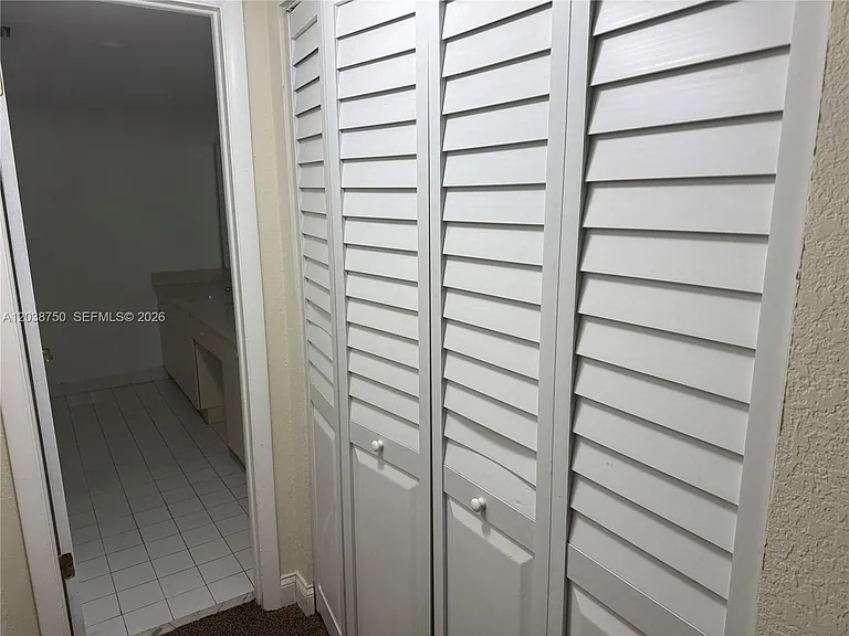 4235 N University Dr #202 — Photo 33