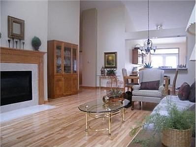 2nd image of 11563 Lake Shore Dr