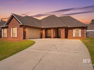 10320 Ronnie Byrd Ln S, Semmes, AL 36575