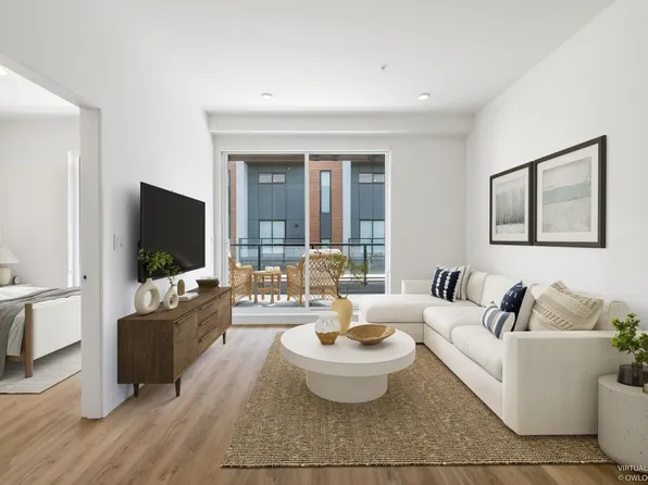 375 Clayton St #209, Coquitlam, BC V3K 3X6