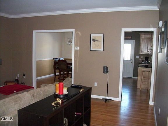 5th image of 37 Cranston Ave