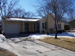 4523 SW Drury Ln, Topeka, KS 66604