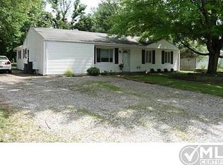 3773 Chesterfield Rd, Orion, MI 48359