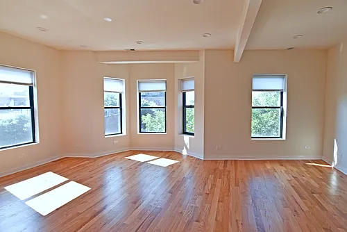 732 W Grace St #3E Photo 1