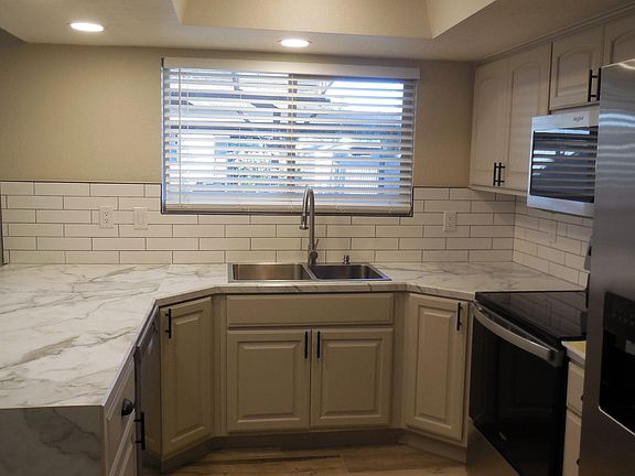 3rd image of 6737 S Patty Ln