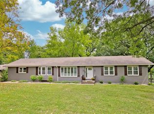 9535 Canterbury St, Overland Park, KS 66206