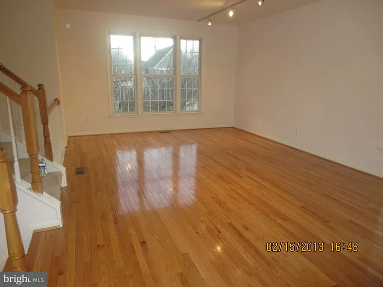 6540 Creek Run Dr — Photo 4